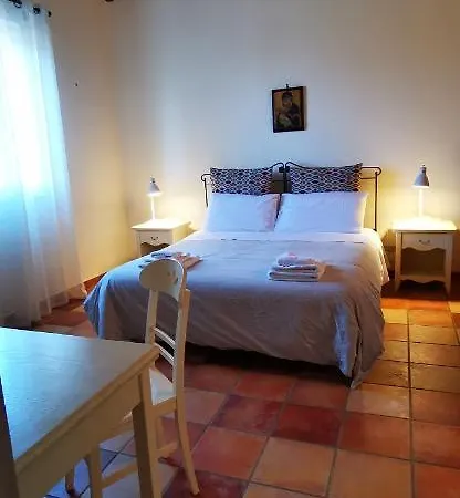 Azienda Agrituristica Baglio Carta 巴莱斯特拉泰