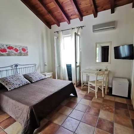 Azienda Agrituristica Baglio Carta * 巴莱斯特拉泰