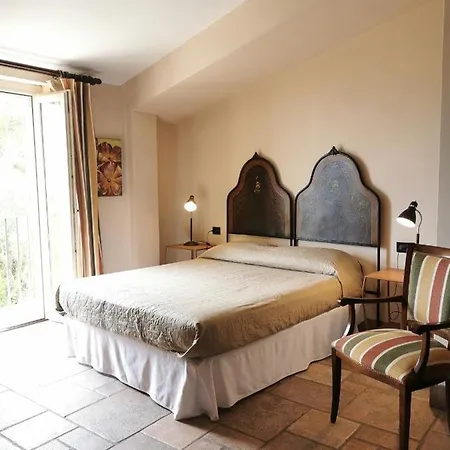 Azienda Agrituristica Baglio Carta 巴莱斯特拉泰