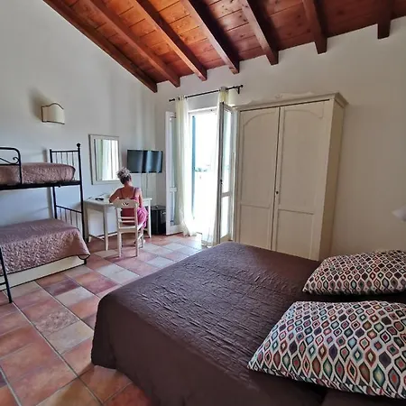 农家乐 Azienda Agrituristica Baglio Carta *